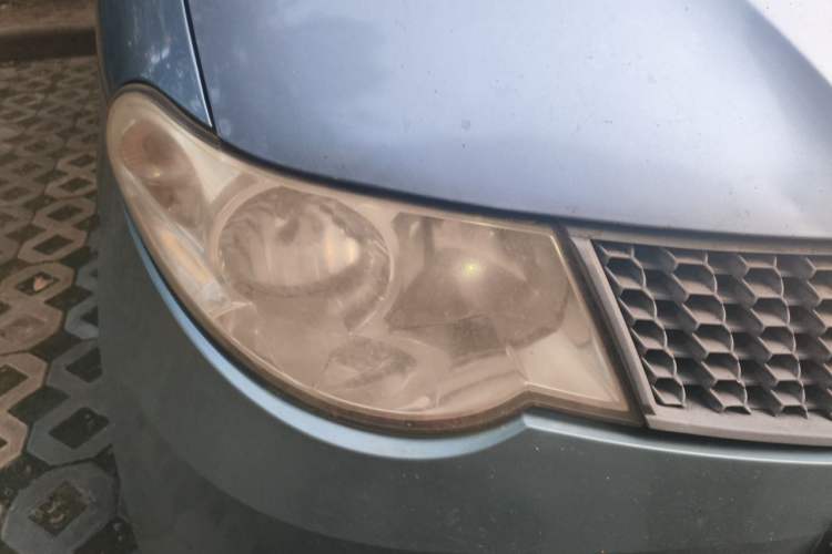 Used Wuling Hongguang 2014 1.5L Base Version Right Front Headlight