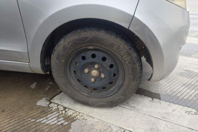 Used Wuling Hongguang 2014 1.2L Base Model China IV Right Front Wheel Hub