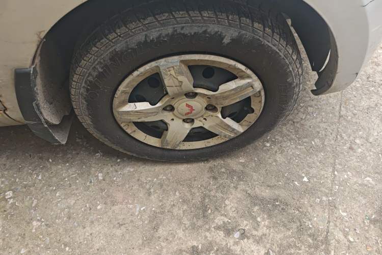 Used Wuling Hongguang 2014 1.2L Base Model China IV Right Front Wheel Hub