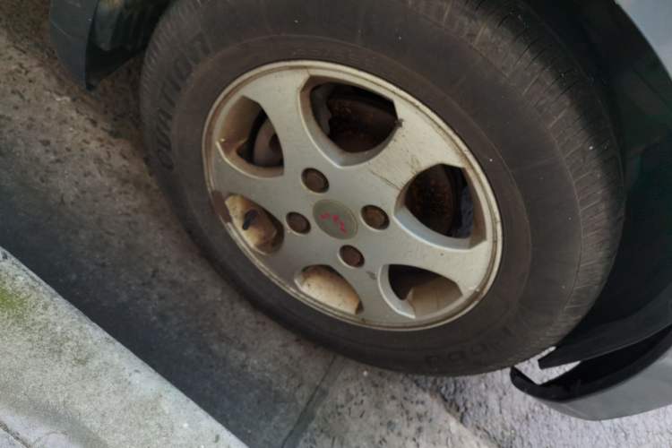 Used Wuling Hongguang 2014 1.5L Base Version Right Front Wheel Hub
