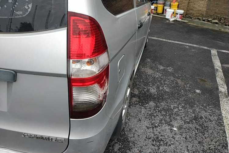 Used Wuling Hongguang 2014 1.2L Base Model China IV Right Rear Taillight
