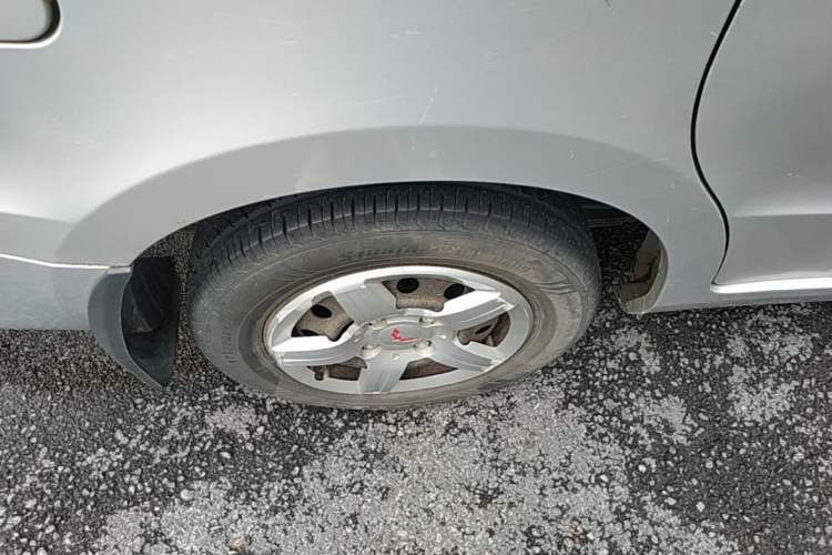 Used Wuling Hongguang 2014 1.2L Base Model China IV Right Rear Wheel Hub