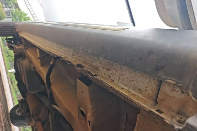 Used Wuling Hongguang 2014 1.5L S Luxury Model Right Side Sill