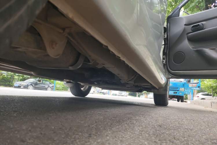 Used Wuling Hongguang 2014 1.5L S Standard Version Right Side Sill