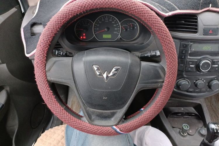Used Wuling Hongguang 2014 1.5L Standard Version Steering Wheel