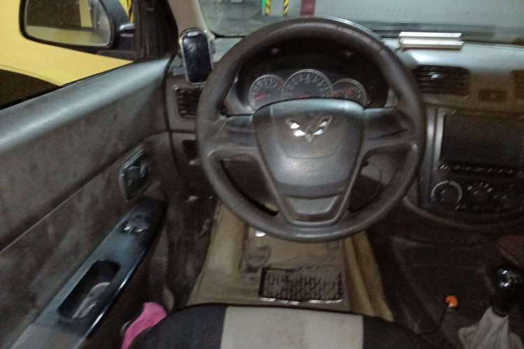 Used Wuling Hongguang 2014 1.5L Base Version Steering Wheel