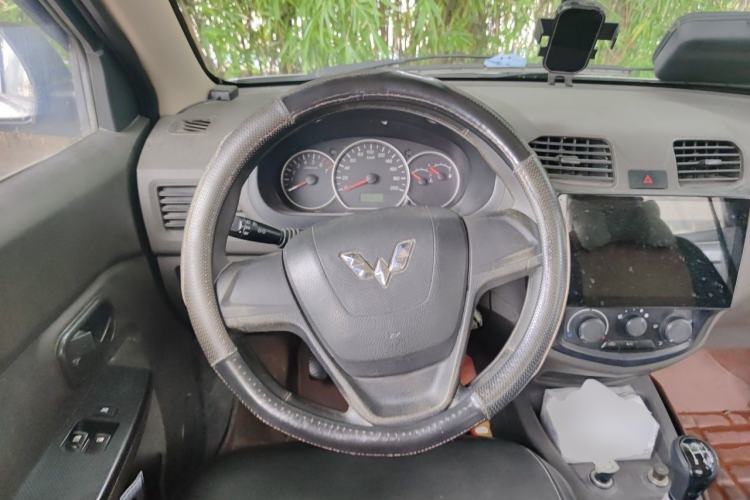 Used Wuling Hongguang 2014 1.5L Base Version Steering Wheel