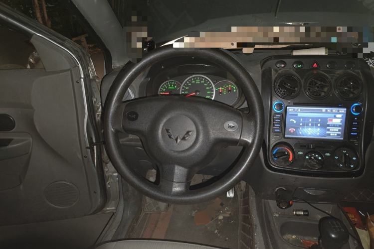 Used Wuling Hongguang 2014 1.2L Base Model China IV Steering Wheel