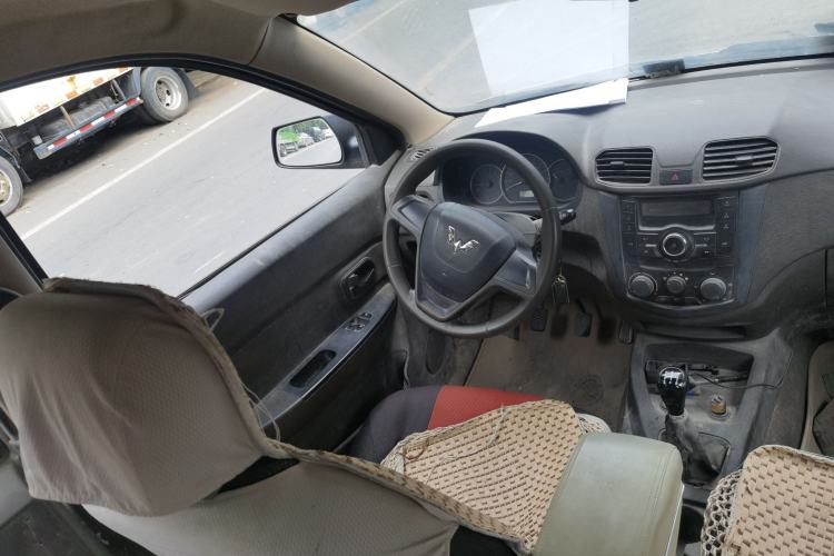 Used Wuling Hongguang 2014 1.2L Base Model China IV Steering Wheel