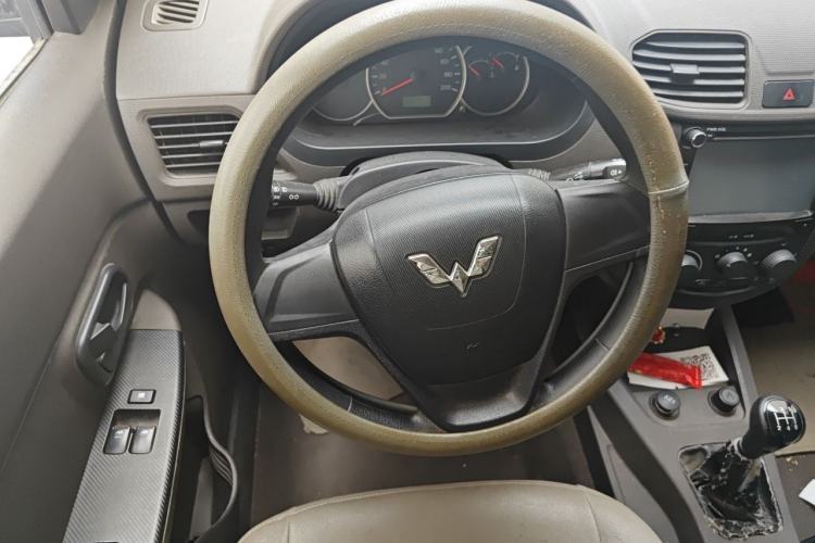 Used Wuling Hongguang 2014 1.5L Standard Version Steering Wheel