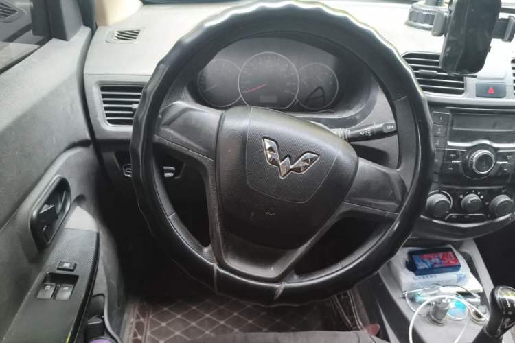 Used Wuling Hongguang 2014 1.5L Base Version Steering Wheel
