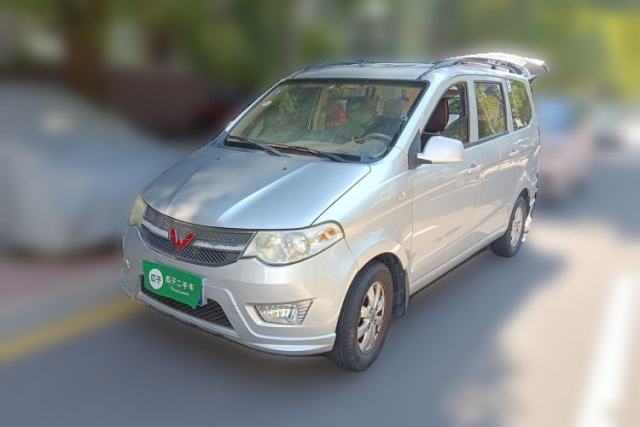 Ojetý Wuling Hongguang 2014 1.2L S Standard Version China IV Standard