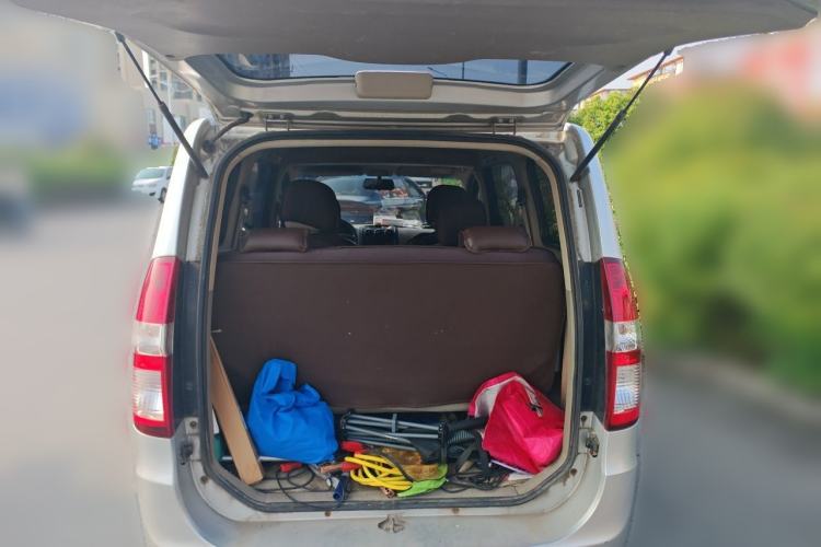Used Wuling Hongguang 2014 1.5L Standard Version Trunk