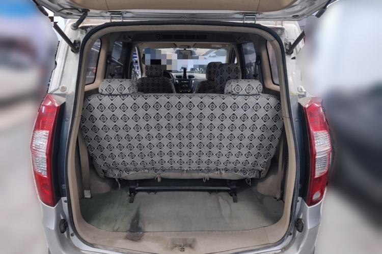 Used Wuling Hongguang 2014 1.5L S Comfort Model Trunk