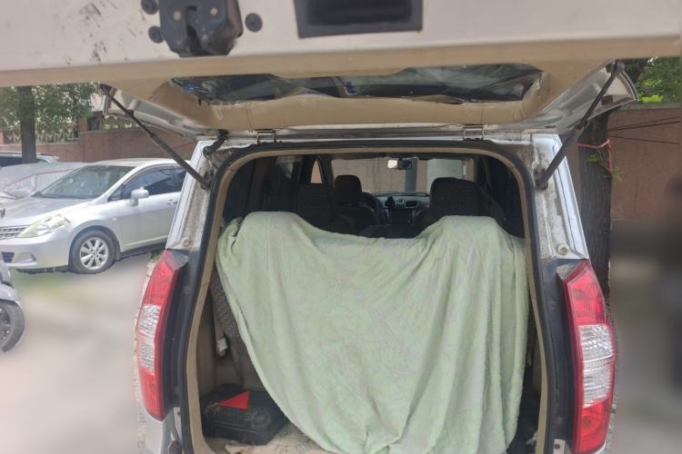 Used Wuling Hongguang 2014 1.5L S Luxury Model Trunk