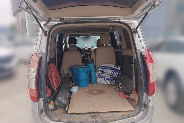 Used Wuling Hongguang 2014 1.5L S Standard Version Trunk