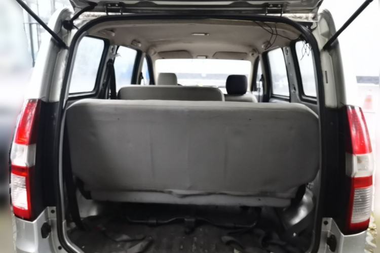 Used Wuling Hongguang 2014 1.5L Base Version Trunk
