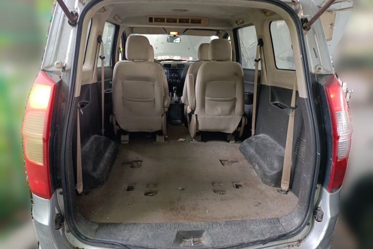 Used Wuling Hongguang 2014 1.5L S Standard Version Trunk
