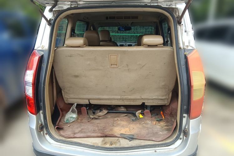 Used Wuling Hongguang 2014 1.5L S Comfort Model Trunk