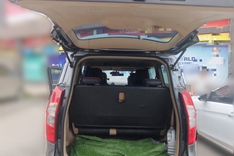 Used Wuling Hongguang 2014 1.5L S Comfort Model Trunk