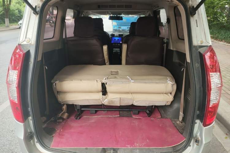 Used Wuling Hongguang 2014 1.5L S Standard Version Trunk