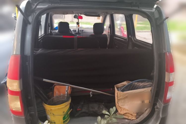 Used Wuling Hongguang 2014 1.5L Base Version Trunk