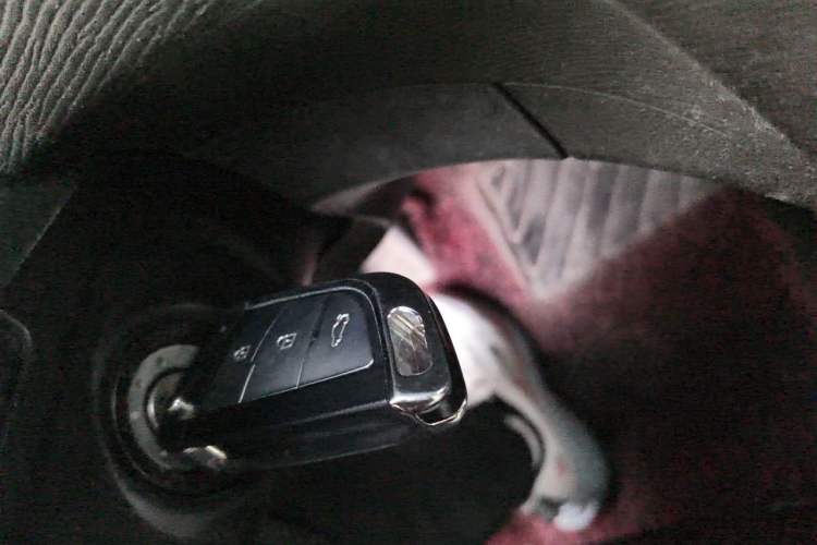 Used Wuling Hongguang 2014 1.2L Standard Model China IV Vehicle Key