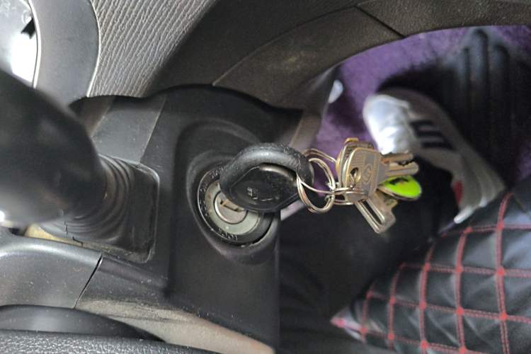 Used Wuling Hongguang 2014 1.2L Base Model China IV Vehicle Key