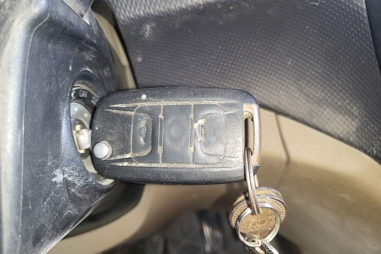 Used Wuling Hongguang 2014 1.2L S Comfort Model China IV Vehicle Key