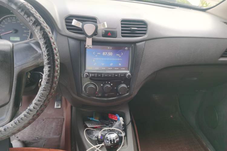 Used Wuling Hongguang 2014 1.2L Base Model China IV Audio And AC Panel