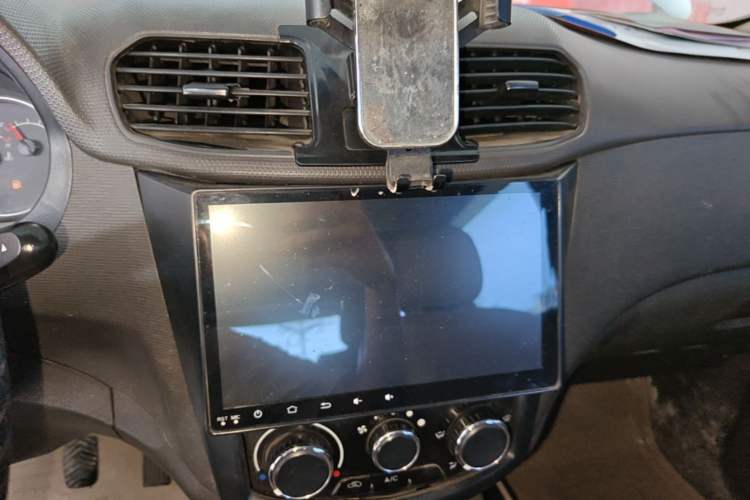 Used Wuling Hongguang 2014 1.5L S Standard Version Audio And AC Panel