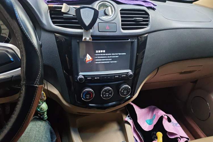 Used Wuling Hongguang 2014 1.2L S Standard Version China IV Standard Audio And AC Panel