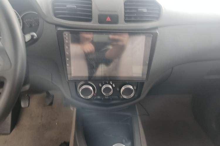 Used Wuling Hongguang 2014 1.5L S Standard Version Audio And AC Panel