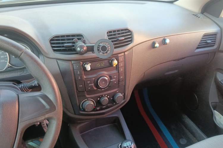 Used Wuling Hongguang 2014 1.5L Base Version Audio And AC Panel