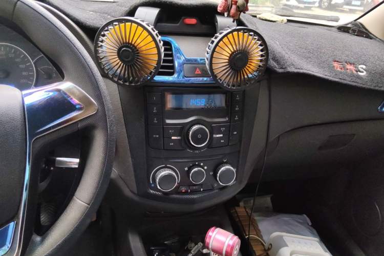 Used Wuling Hongguang 2014 1.5L S Standard Version Audio And AC Panel