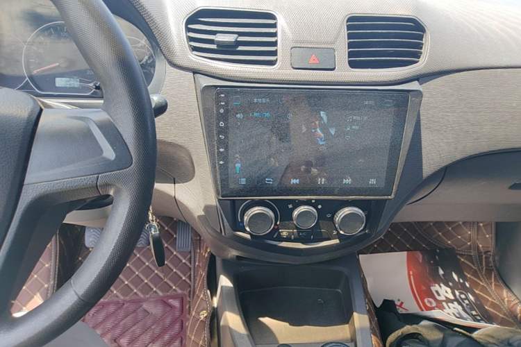 Used Wuling Hongguang 2014 1.5L S Standard Version Audio And AC Panel