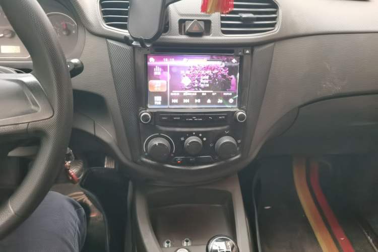 Used Wuling Hongguang 2014 1.2L Base Model China IV Audio And AC Panel