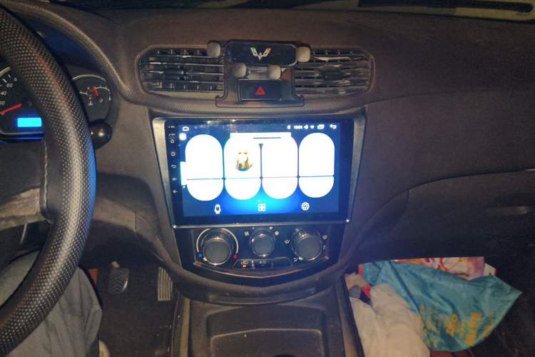 Used Wuling Hongguang 2014 1.5L S Standard Version Audio And AC Panel