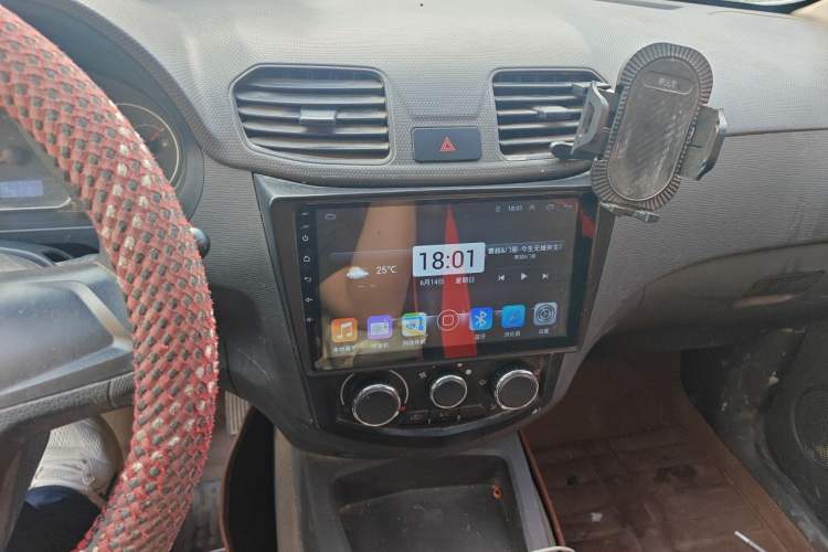 Used Wuling Hongguang 2014 1.5L S Standard Version Audio And AC Panel