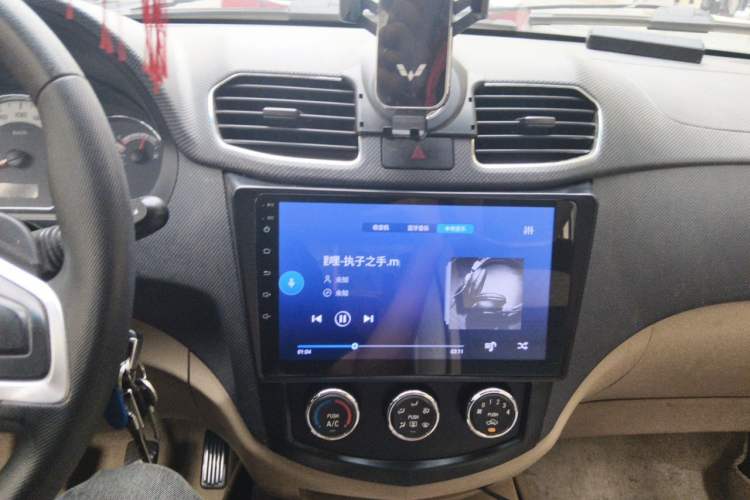 Used Wuling Hongguang 2014 1.2L S Comfort Model China IV Audio And AC Panel