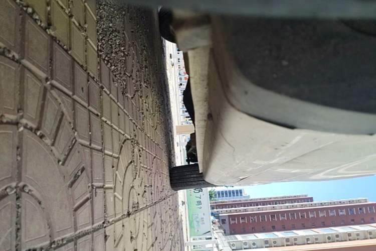 Used Wuling Hongguang 2014 1.5L S Standard Version Chassis Front Left