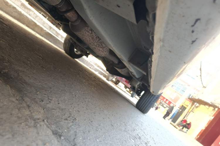 Used Wuling Hongguang 2014 1.5L S Standard Version Chassis Front Left