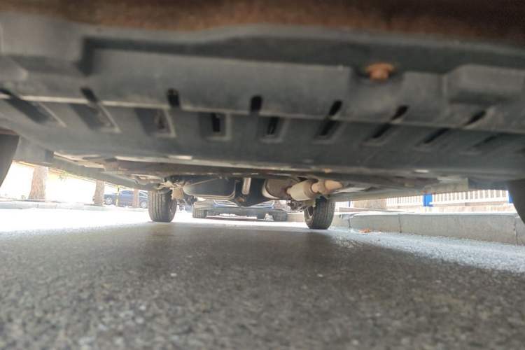 Used Wuling Hongguang 2014 1.5L S Comfort Model Chassis Front