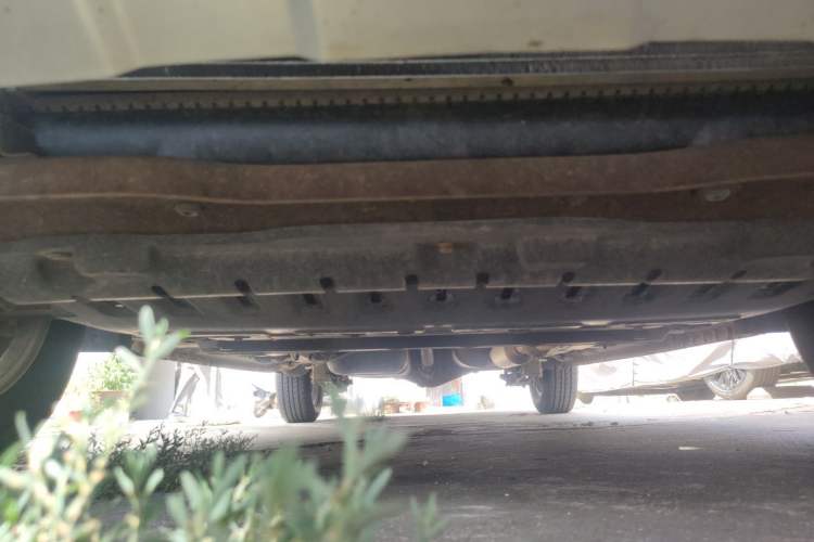 Used Wuling Hongguang 2014 1.5L S Comfort Model Chassis Front