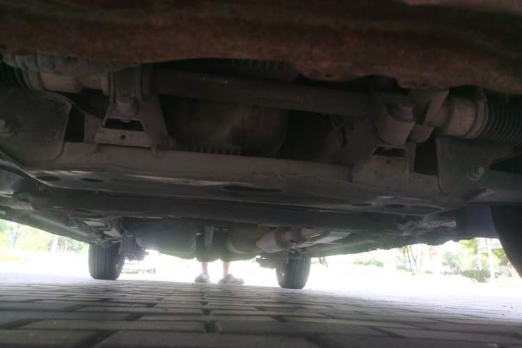 Used Wuling Hongguang 2014 1.5L S Comfort Model Chassis Front