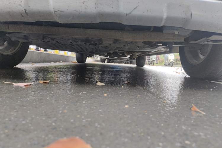 Used Wuling Hongguang 2014 1.5L S Comfort Model Chassis Front
