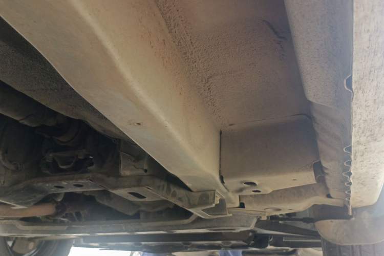 Used Wuling Hongguang 2014 1.2L Base Model China IV Chassis Front Right