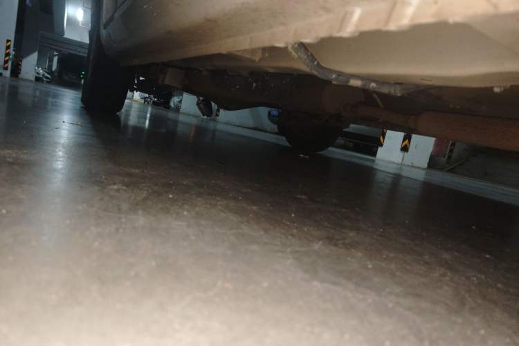 Used Wuling Hongguang 2014 1.5L S Standard Version Chassis Front Right