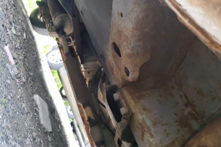 Used Wuling Hongguang 2014 1.5L S Comfort Model Chassis Front Right
