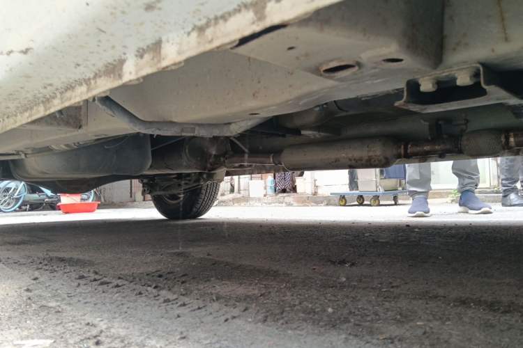 Used Wuling Hongguang 2014 1.5L S Standard Version Chassis Front Right